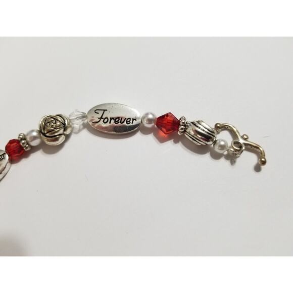Grandmother seven inch bracelet red bead and silvertone b8* - Picture 9 of 14